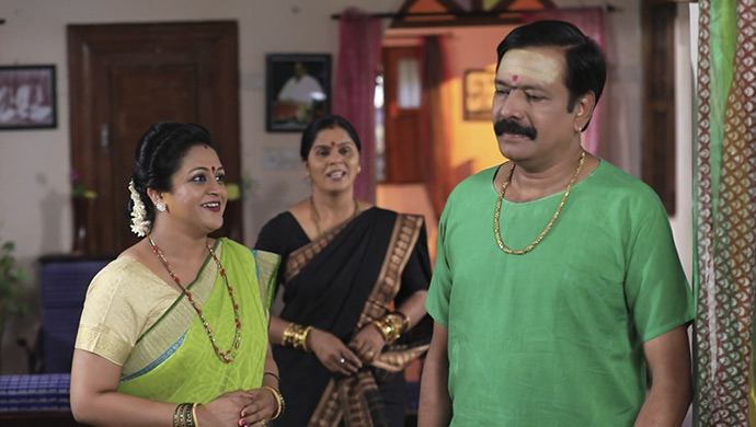 A Still Of Shivu's Mother's Request To Varadharaj